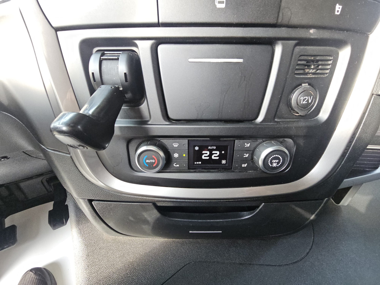 Containerbil/ Växelflak lastbil, Kranbil Iveco Stralis 560 6x4: bild 46