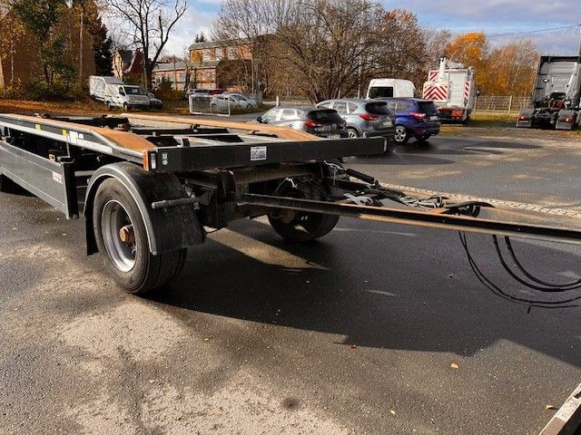 Hüffermann Abrollanhänger HAR 18.6767 - Lastväxlarsläp/ Liftdumpersläp: bild 2 Hüffermann Abrollanhänger HAR 18.6767 - Lastväxlarsläp/ Liftdumpersläp: bild 2