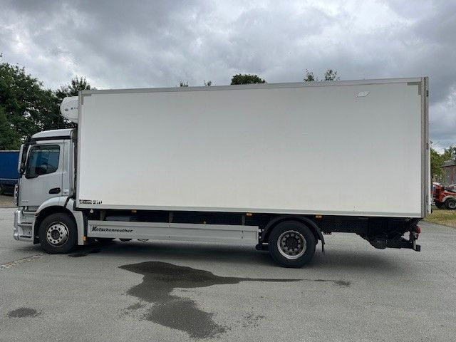 Mercedes-Benz Antos1835 Tiefkühlaufbau Ladebordw. Thermoking - Kylbil lastbil: bild 3 Mercedes-Benz Antos1835 Tiefkühlaufbau Ladebordw. Thermoking - Kylbil lastbil: bild 3