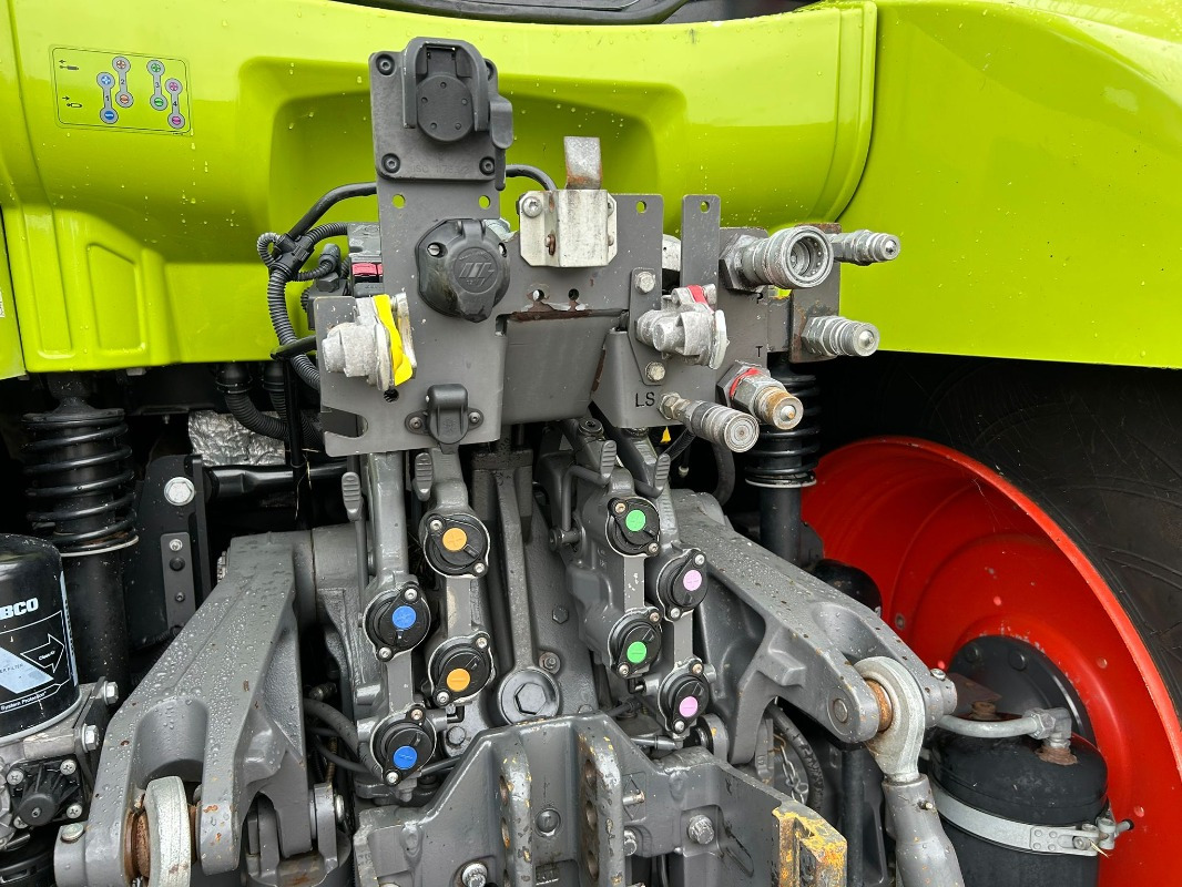 CLAAS Arion 660 - Traktor: bild 4 CLAAS Arion 660 - Traktor: bild 4