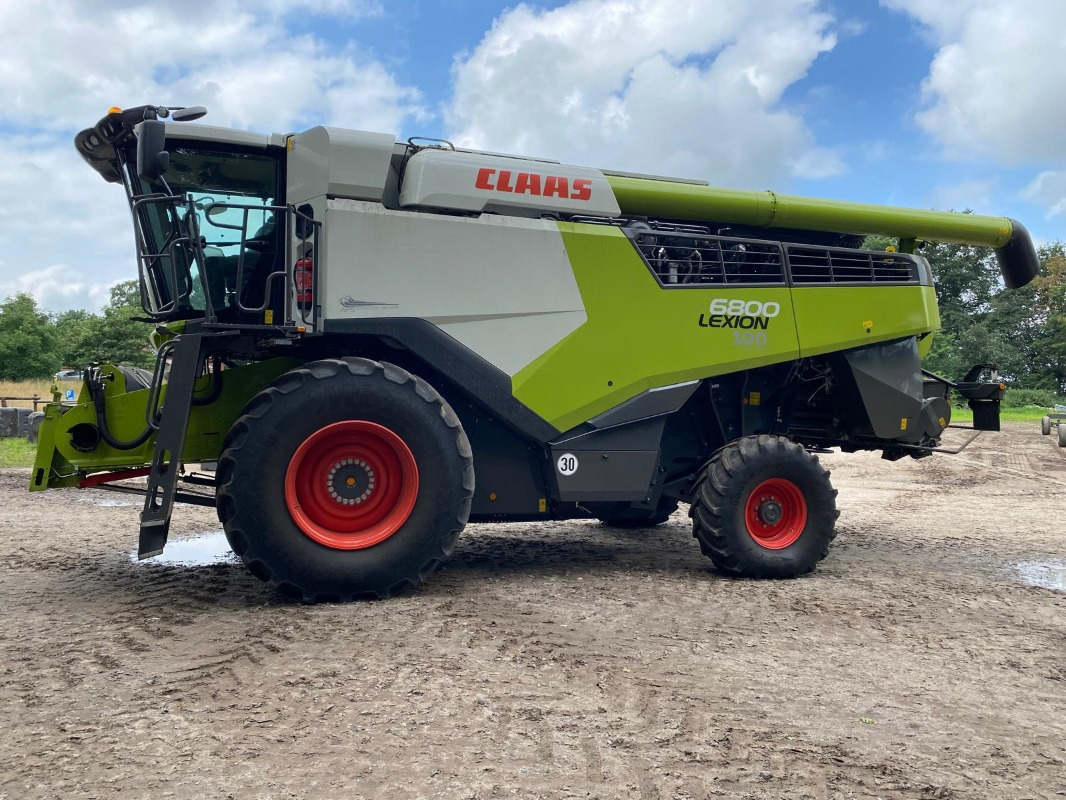 CLAAS Lexion 6800 mit Vario 930 Schneidwerk - Skördetröska: bild 2 CLAAS Lexion 6800 mit Vario 930 Schneidwerk - Skördetröska: bild 2