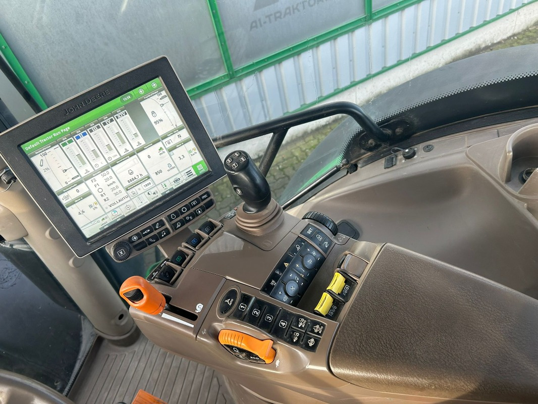 John Deere 6215R - Traktor: bild 2 John Deere 6215R - Traktor: bild 2