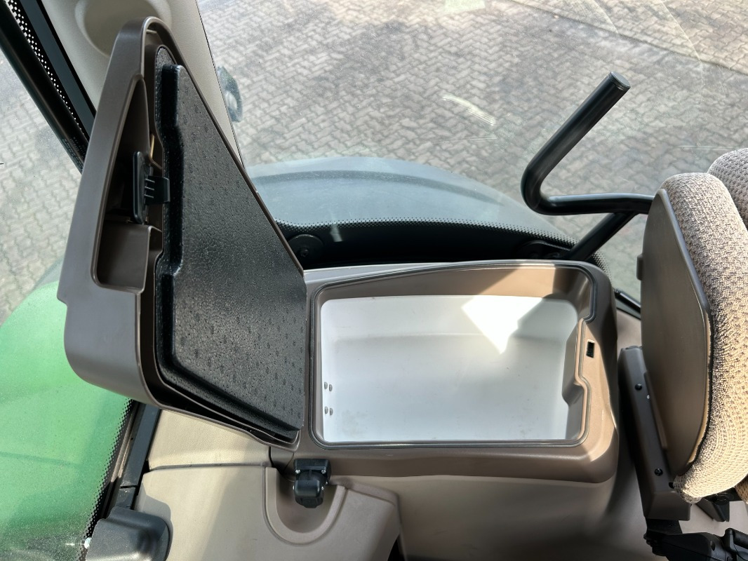 Leasa John Deere 6250R John Deere 6250R: bild 9 Leasa John Deere 6250R John Deere 6250R: bild 9