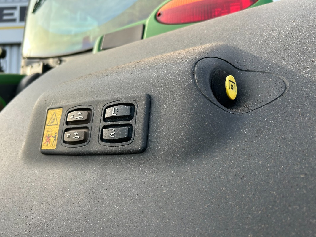 Leasa John Deere 6250R John Deere 6250R: bild 7 Leasa John Deere 6250R John Deere 6250R: bild 7