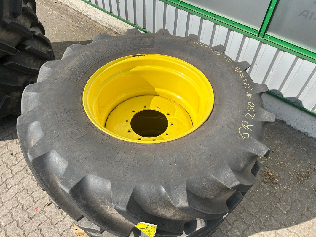 Michelin Kompletträder 710/70R42 600/70R30 - Däck för Lantbruksmaskiner: bild 2 Michelin Kompletträder 710/70R42 600/70R30 - Däck för Lantbruksmaskiner: bild 2