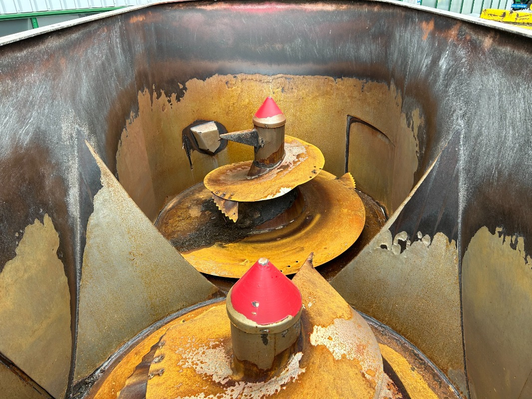 Strautmann Verti-Mix 1700 Double - Fullfoderblandare: bild 5 Strautmann Verti-Mix 1700 Double - Fullfoderblandare: bild 5