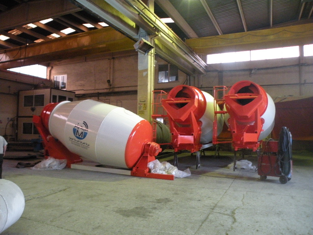 NT MAKINA 8-10-12 m3 CAPACITY MIXER - Betongroterare: bild 2 NT MAKINA 8-10-12 m3 CAPACITY MIXER - Betongroterare: bild 2