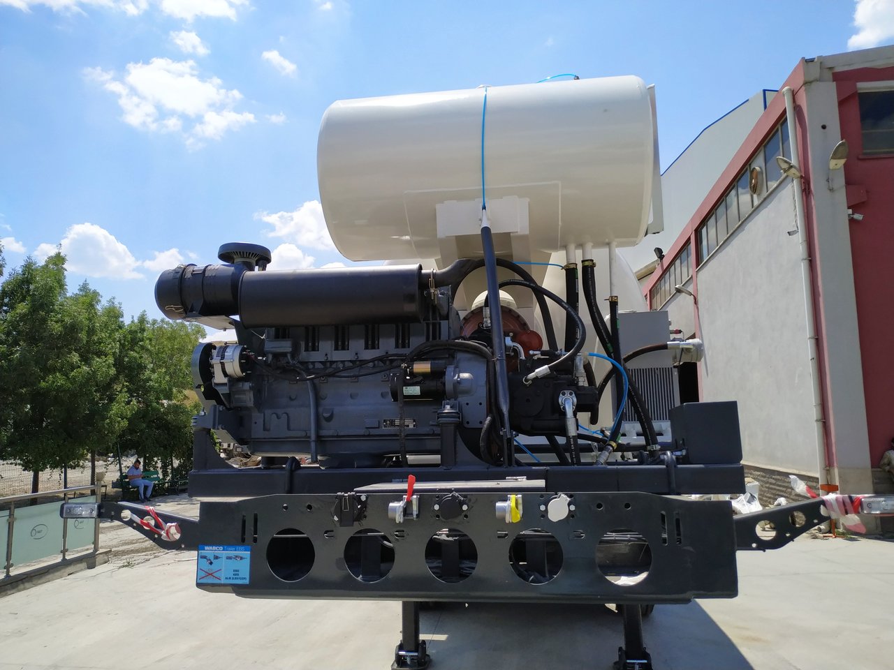 NT MAKINA TRAILERMIXER - Betongtrailer: bild 3 NT MAKINA TRAILERMIXER - Betongtrailer: bild 3