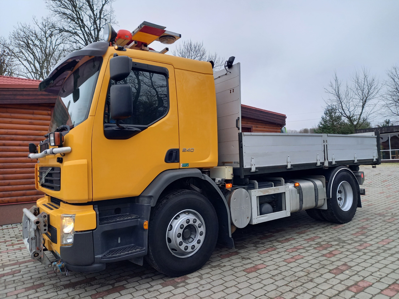 VOLVO FE 240, 4x2, EURO 5, TIPPER - Tippbil lastbil: bild 3 VOLVO FE 240, 4x2, EURO 5, TIPPER - Tippbil lastbil: bild 3