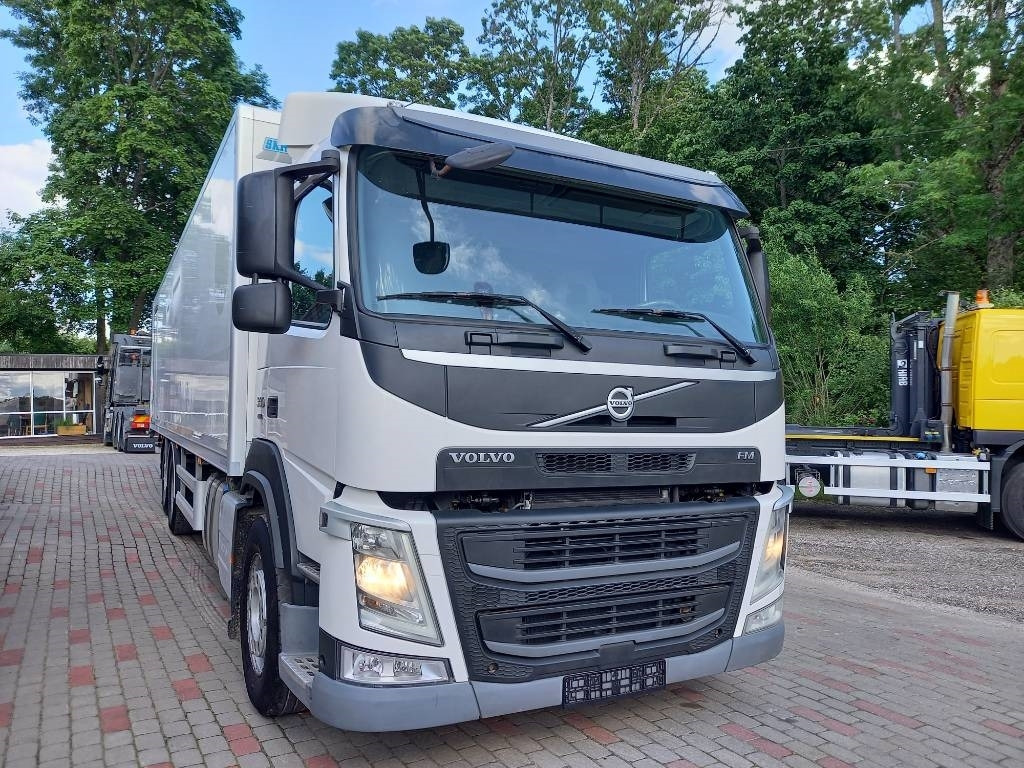 Volvo FM 330, 6x2, CARRIER SUPRA 950 U - Kylbil lastbil: bild 4 Volvo FM 330, 6x2, CARRIER SUPRA 950 U - Kylbil lastbil: bild 4