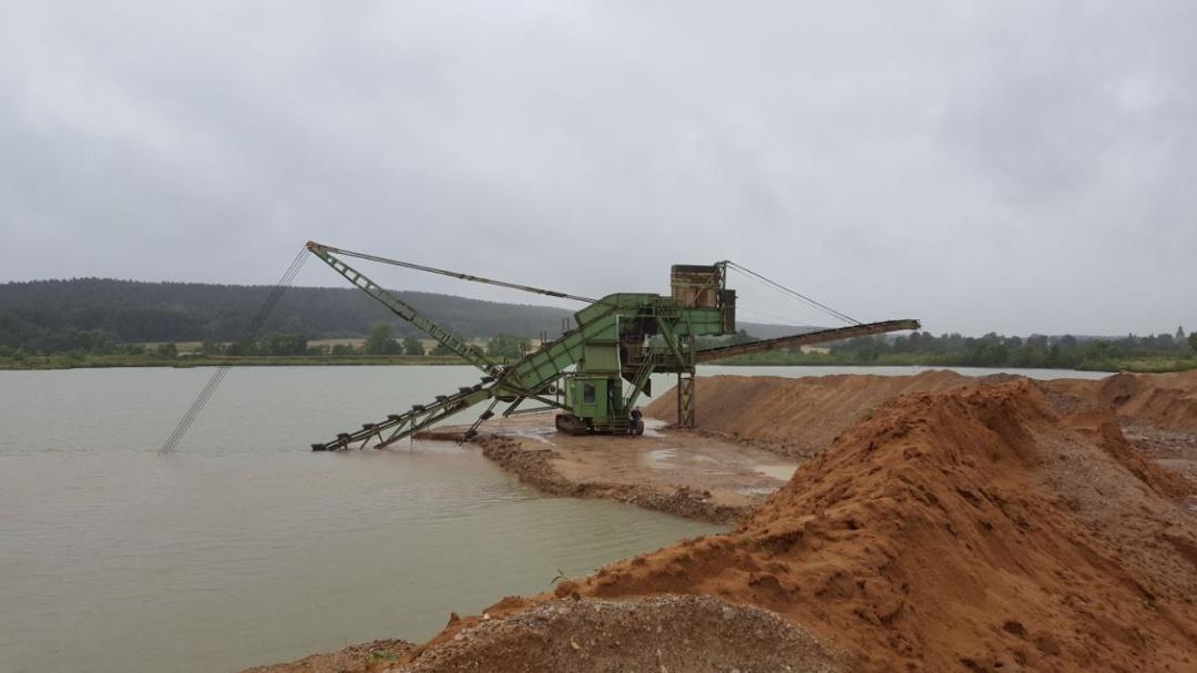 150 t 14m Arbeitstiefe - Släpgrävmaskin: bild 1 150 t 14m Arbeitstiefe - Släpgrävmaskin: bild 1