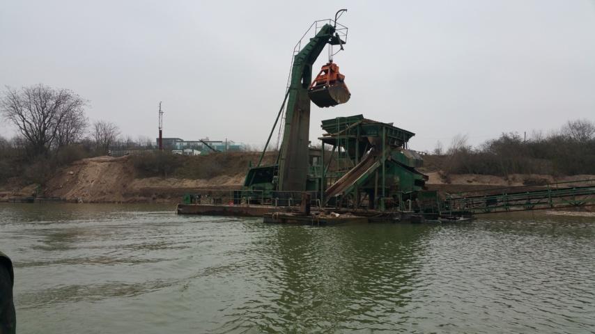 Auslegerschwimmbagger Rohr Vollautomatisch - Flytande grävmaskin: bild 1 Auslegerschwimmbagger Rohr Vollautomatisch - Flytande grävmaskin: bild 1