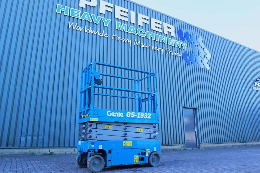 Genie GS1932 Electric, Working Height 7.8 m, 227kg Capac - Saxlift: bild 1 Genie GS1932 Electric, Working Height 7.8 m, 227kg Capac - Saxlift: bild 1