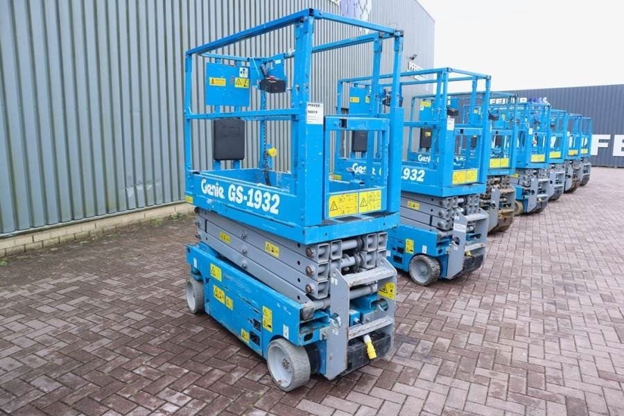 Genie GS1932 Electric, Working Height 7.8 m, 227kg Capac - Saxlift: bild 1 Genie GS1932 Electric, Working Height 7.8 m, 227kg Capac - Saxlift: bild 1