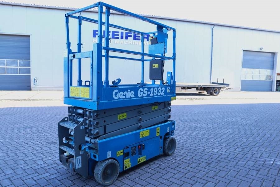 Genie GS1932 Electric, Working Height 7.8 m, 227kg Capac - Saxlift: bild 2 Genie GS1932 Electric, Working Height 7.8 m, 227kg Capac - Saxlift: bild 2