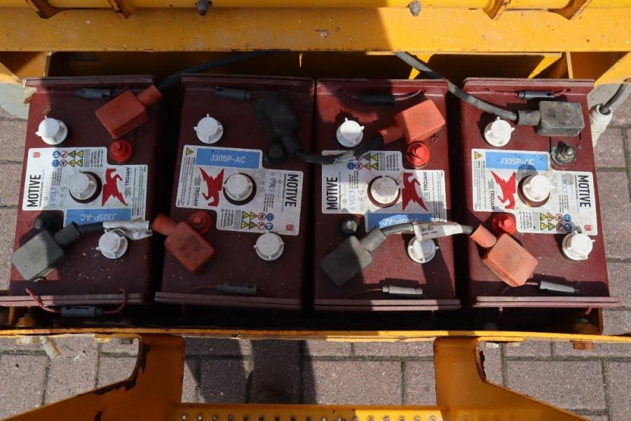 Haulotte Compact 14 Electric, 14m Working Height, 350kg Cap - Saxlift: bild 5 Haulotte Compact 14 Electric, 14m Working Height, 350kg Cap - Saxlift: bild 5