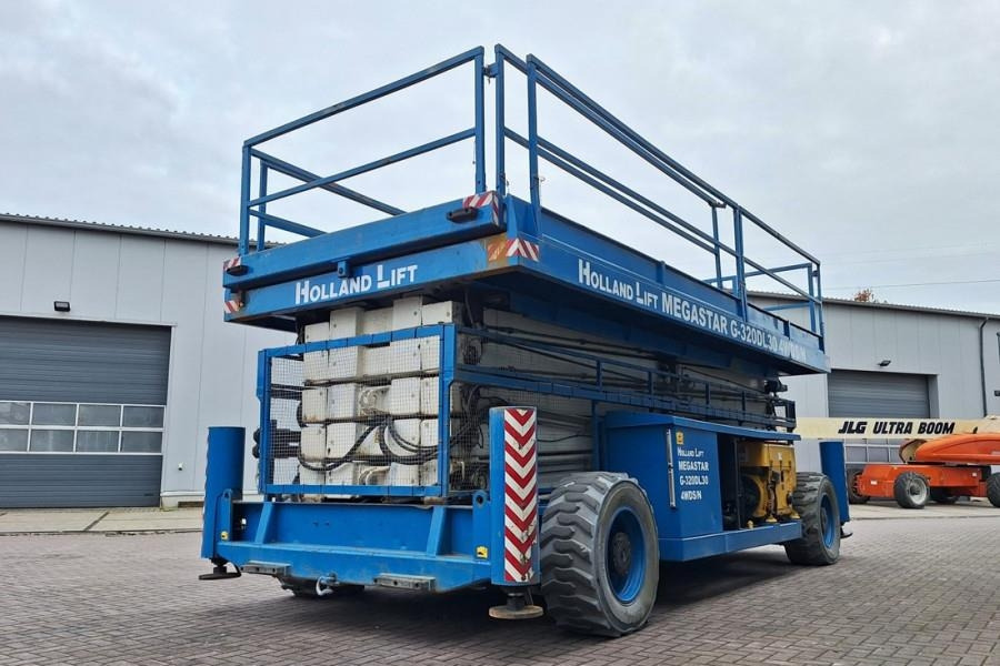 Holland Lift Megastar G320DL30 4WDS/N Diesel, 4x4x4 Drive, 34m - Saxlift: bild 2 Holland Lift Megastar G320DL30 4WDS/N Diesel, 4x4x4 Drive, 34m - Saxlift: bild 2