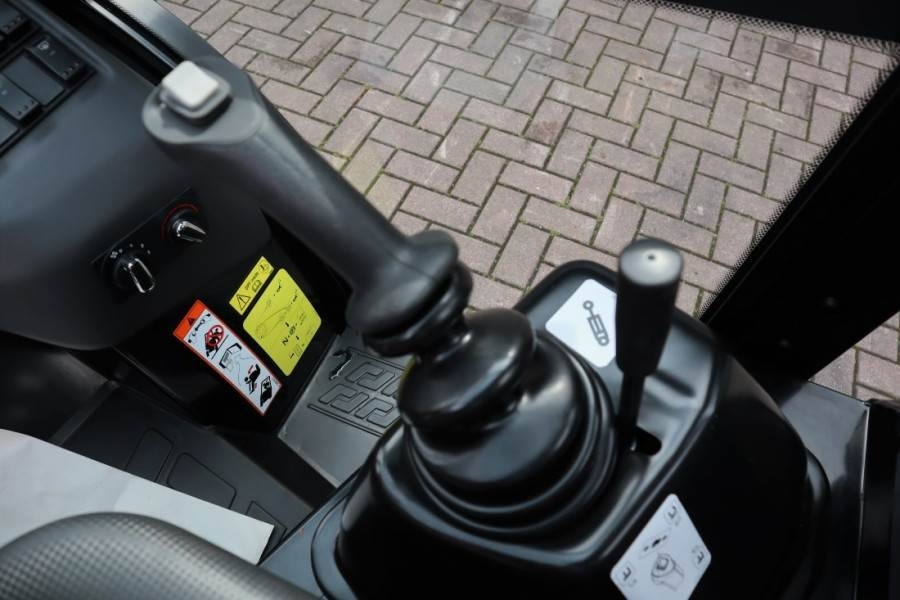 Terrängtruck Manitou MC25-4 Valid Inspection, *Guarantee, Diesel, 4x4 D: bild 9