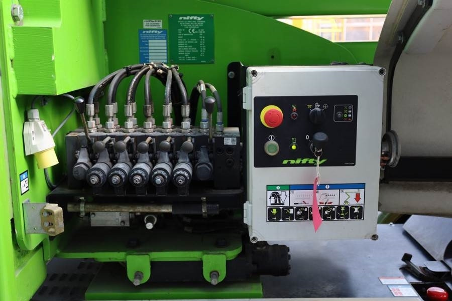 Niftylift HR15N Hybrid MK3 Hybrid, 4x2 Drive, 15.5m Working - Bomlift: bild 4 Niftylift HR15N Hybrid MK3 Hybrid, 4x2 Drive, 15.5m Working - Bomlift: bild 4