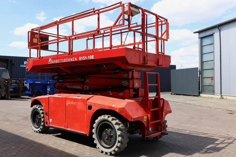 PB LIFT S151-19E 4x4 Electric, 4x4 Drive, 15m Working - Saxlift: bild 2 PB LIFT S151-19E 4x4 Electric, 4x4 Drive, 15m Working - Saxlift: bild 2