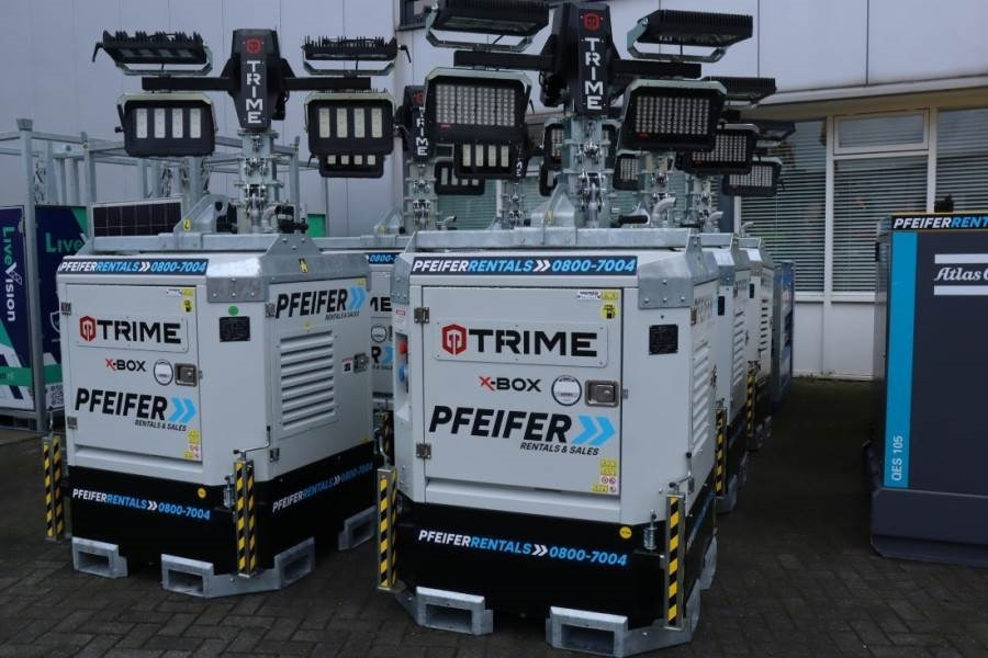 Trime X-BOX 4x320W Valid inspection, *Guarantee! H - Belysningsmast: bild 2 Trime X-BOX 4x320W Valid inspection, *Guarantee! H - Belysningsmast: bild 2