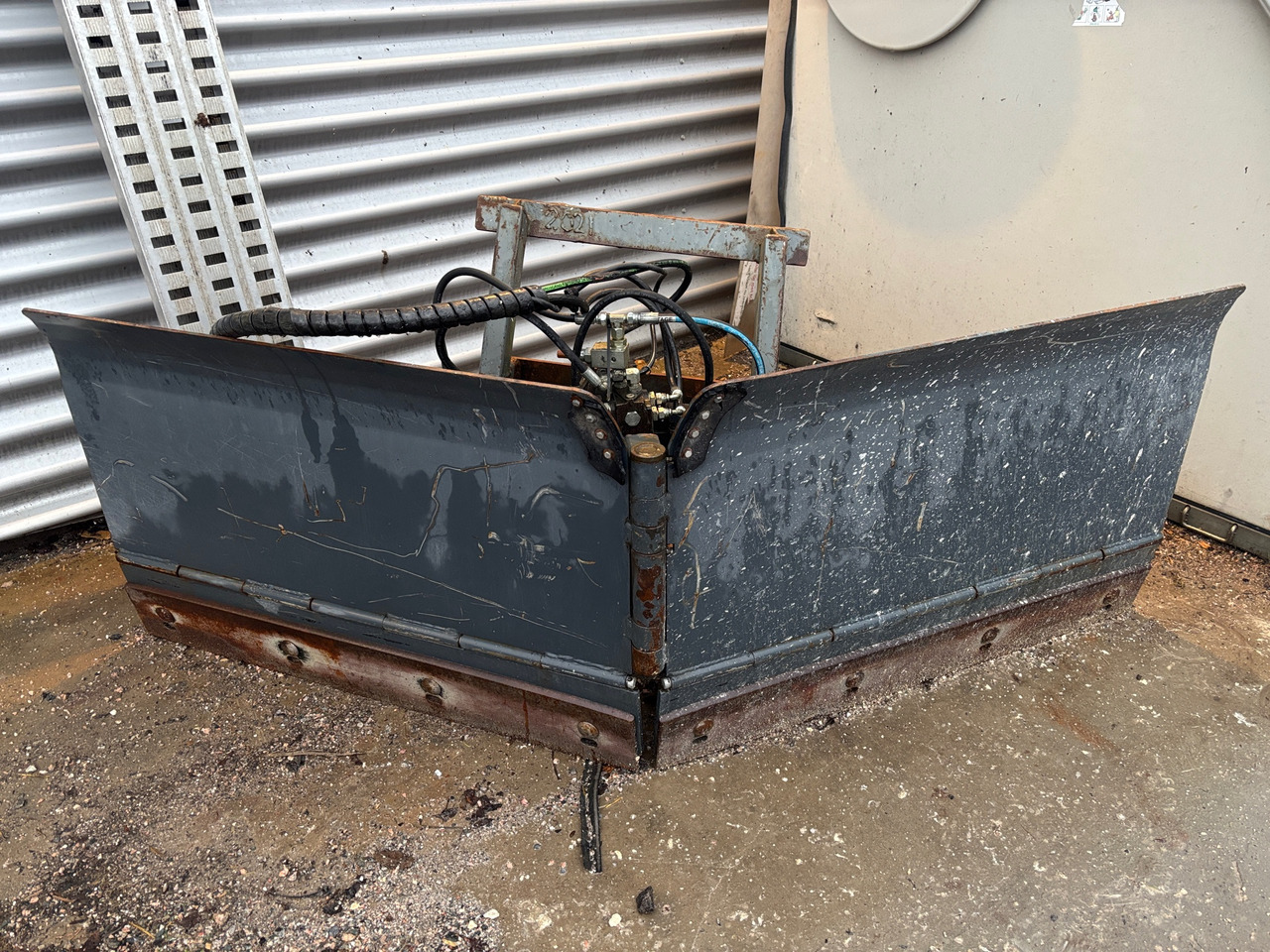 Avant A34368 - Snöplog: bild 1 Avant A34368 - Snöplog: bild 1