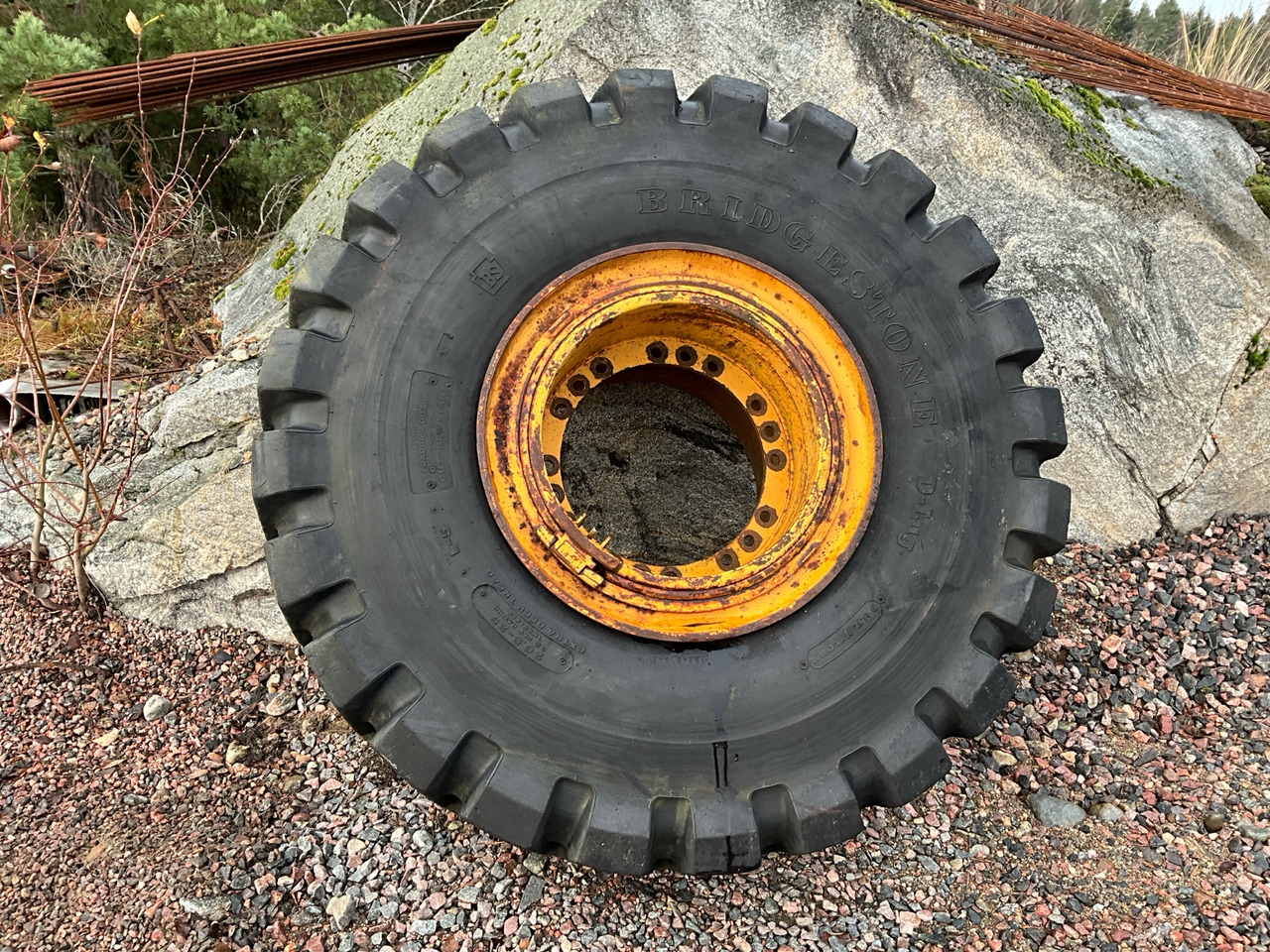 Bridestone 26,5-25 - Däck för Byggmaskiner: bild 1 Bridestone 26,5-25 - Däck för Byggmaskiner: bild 1