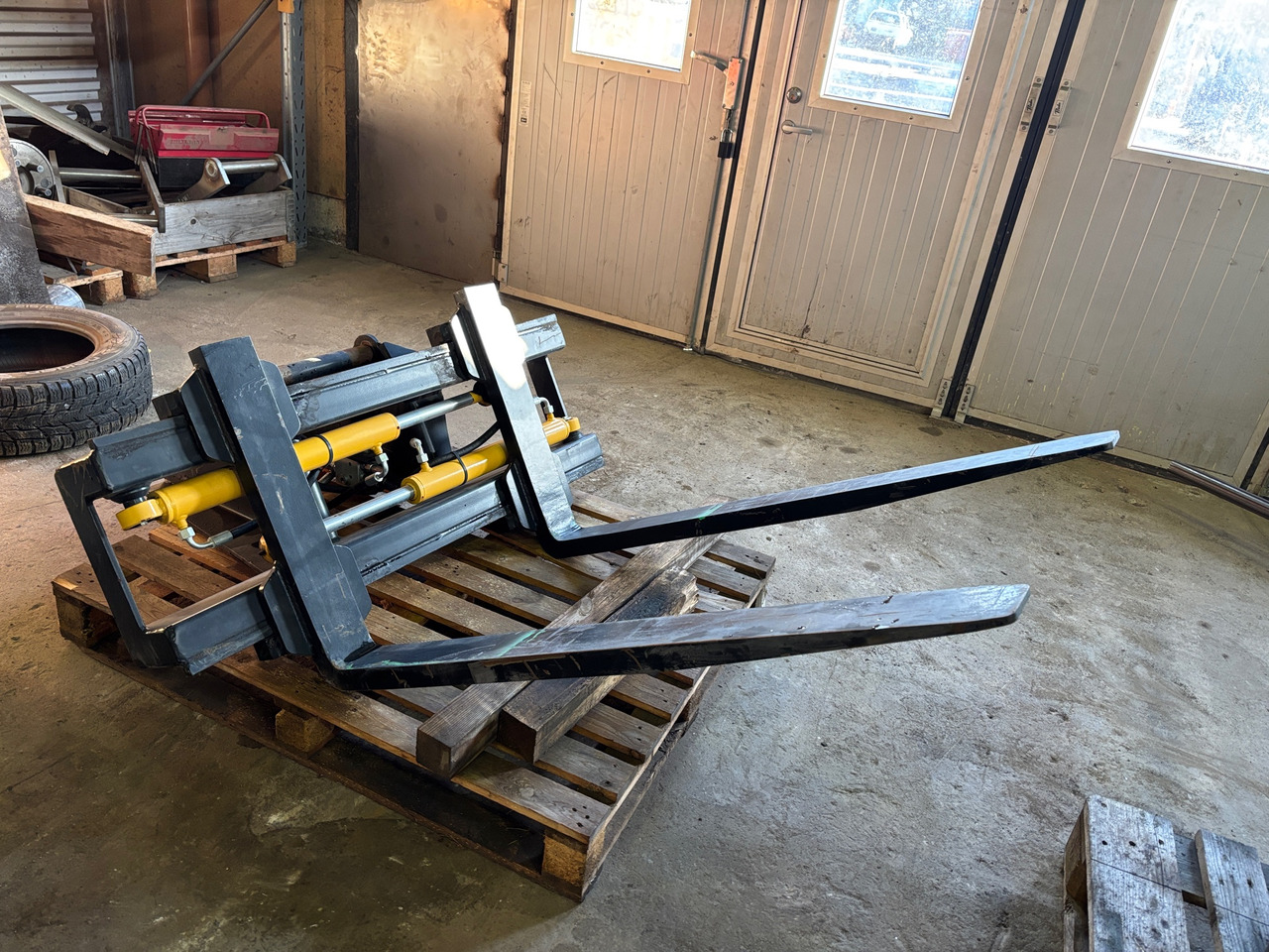 Engcon GHH12001-QS45 - Gafflar för Byggmaskiner: bild 1 Engcon GHH12001-QS45 - Gafflar för Byggmaskiner: bild 1