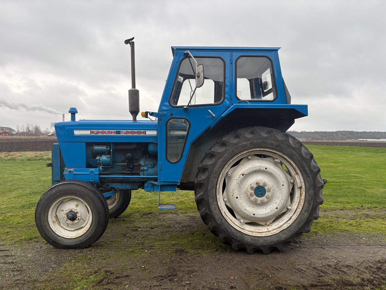 Ford 5000 - Traktor: bild 1 Ford 5000 - Traktor: bild 1