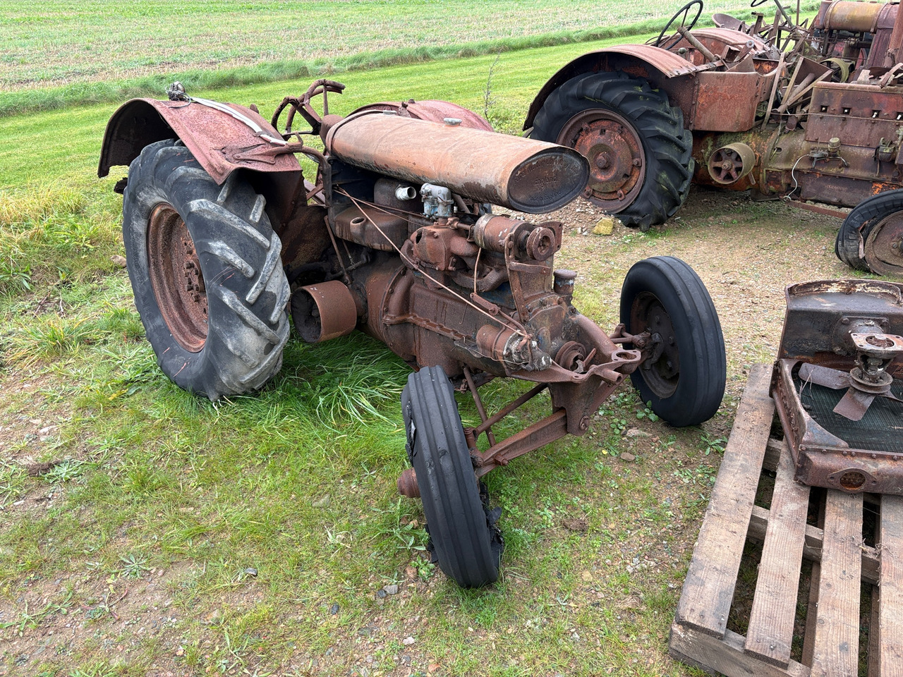 Fordson - Traktor: bild 1 Fordson - Traktor: bild 1