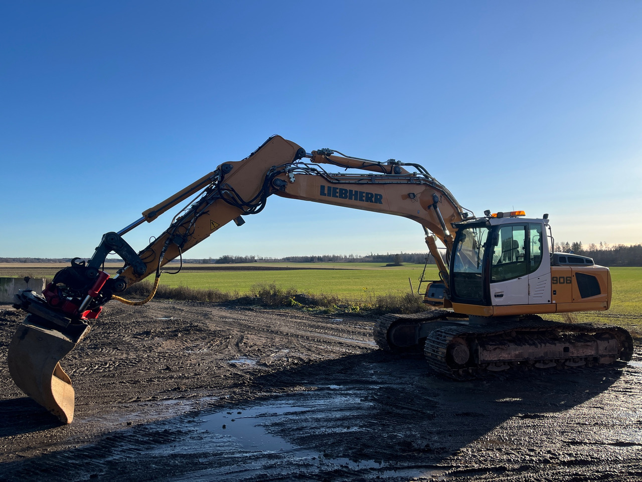 Liebherr R906 LC Litronic - Grävmaskin: bild 1 Liebherr R906 LC Litronic - Grävmaskin: bild 1