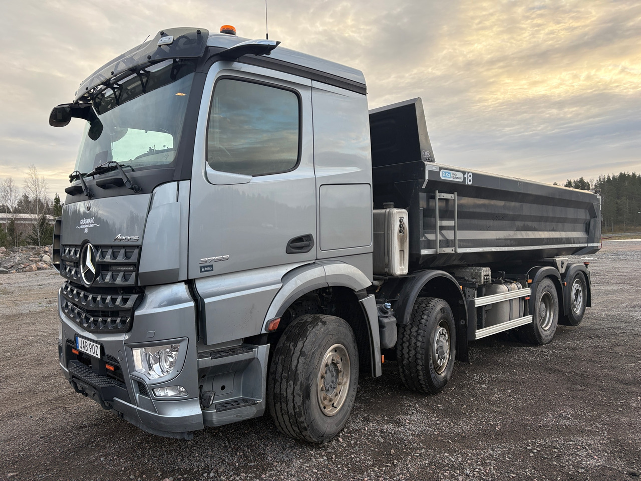 MERCEDES-BENZ AROCS 3753 - Tippbil lastbil: bild 1 MERCEDES-BENZ AROCS 3753 - Tippbil lastbil: bild 1