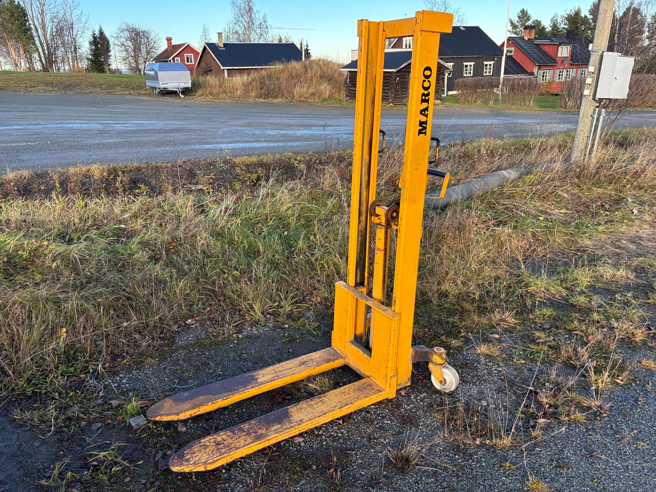 Marco MSH-1000 - Gafflar för Byggmaskiner: bild 1 Marco MSH-1000 - Gafflar för Byggmaskiner: bild 1