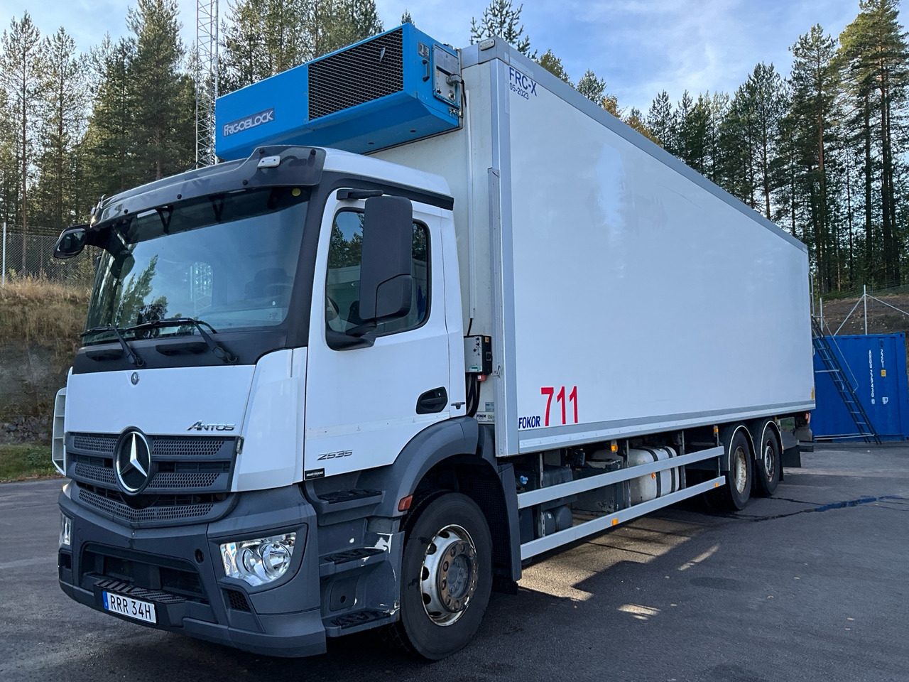 Mercedes-Benz Antos 2535 - Kylbil lastbil: bild 1 Mercedes-Benz Antos 2535 - Kylbil lastbil: bild 1