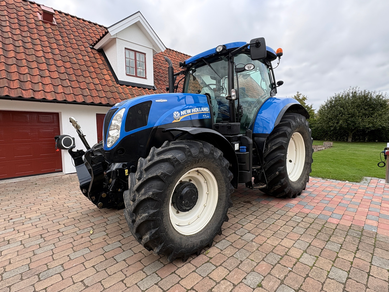 New Holland T7.210 - Traktor: bild 1 New Holland T7.210 - Traktor: bild 1