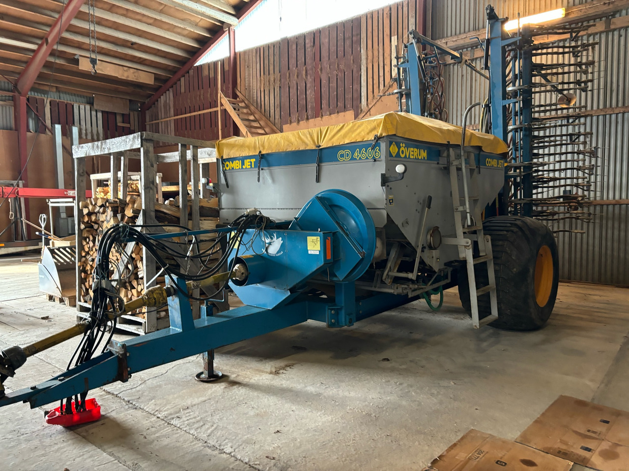 Överum Combi Jet CD 4606 - Maskin för sådd: bild 1 Överum Combi Jet CD 4606 - Maskin för sådd: bild 1