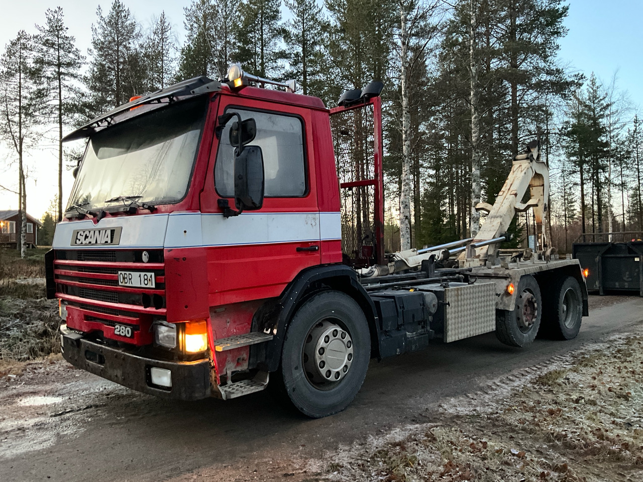 Scania G93ML 280 - Lastväxlare lastbil: bild 1 Scania G93ML 280 - Lastväxlare lastbil: bild 1