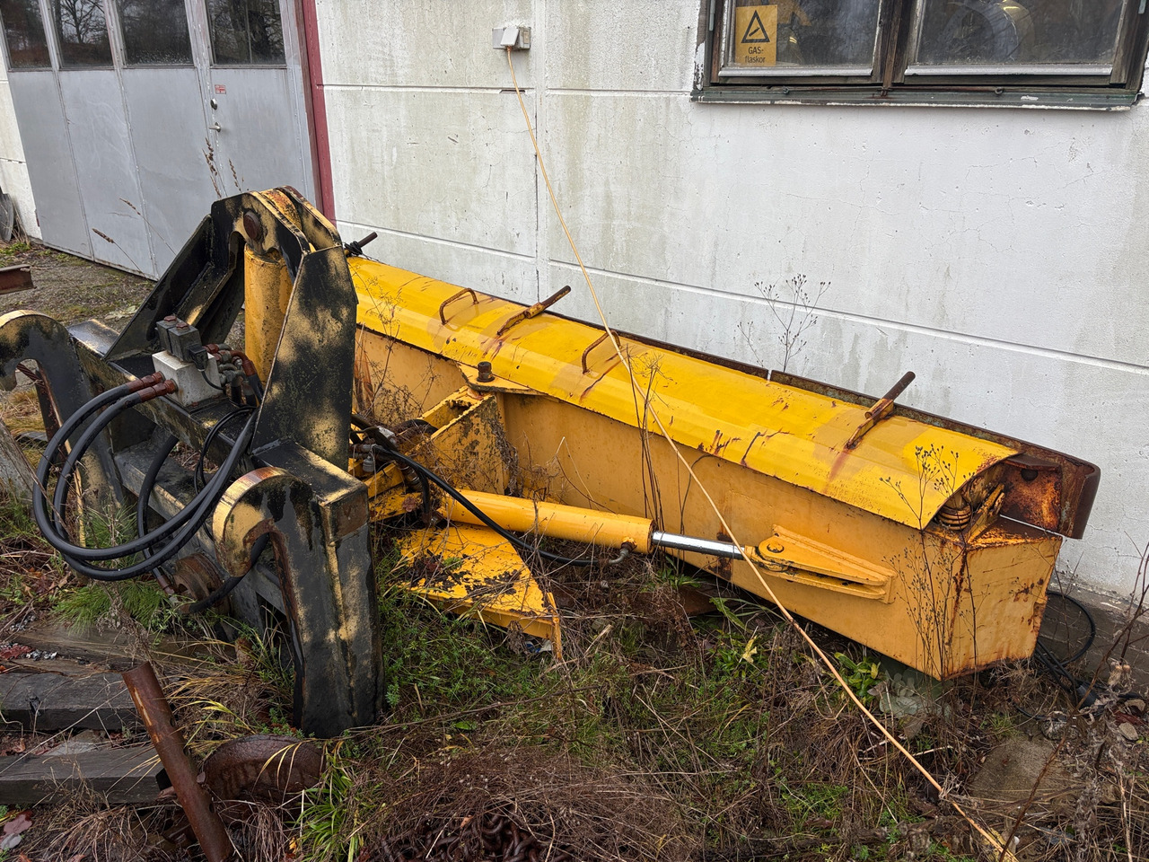 T.Nyströms Mek. Verkstad Rimbo-combi - Entreprenadutrustning: bild 1 T.Nyströms Mek. Verkstad Rimbo-combi - Entreprenadutrustning: bild 1