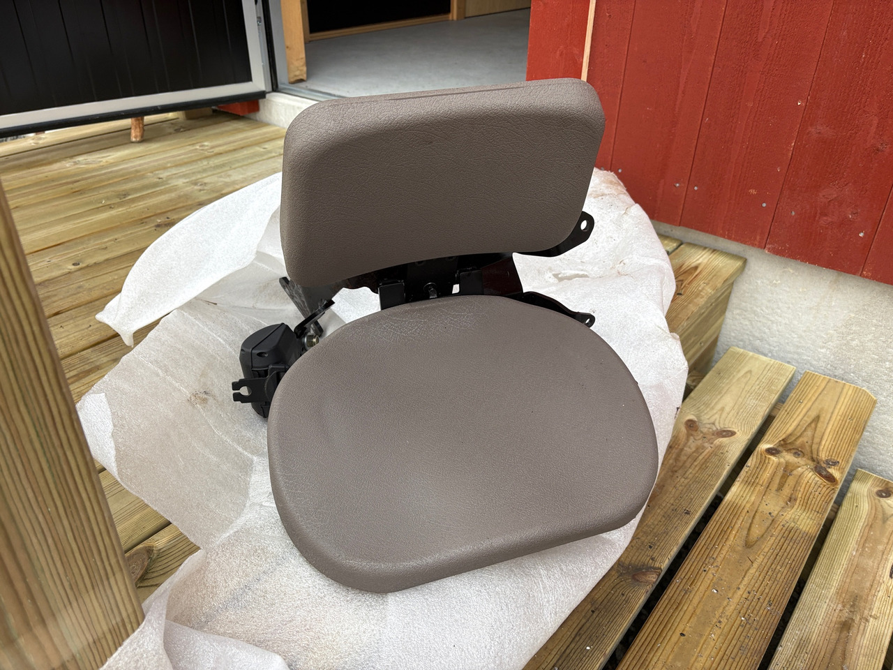 Grammer - Tillbehör för Lantbruksmaskiner: bild 1 Grammer - Tillbehör för Lantbruksmaskiner: bild 1