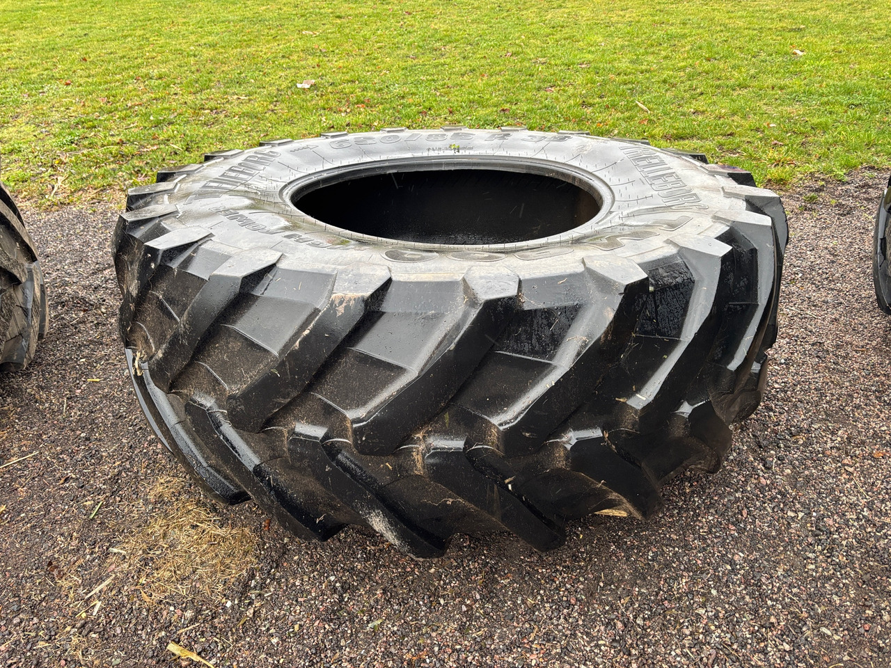 Trelleborg 650/85R38 - Däck för Lantbruksmaskiner: bild 1 Trelleborg 650/85R38 - Däck för Lantbruksmaskiner: bild 1