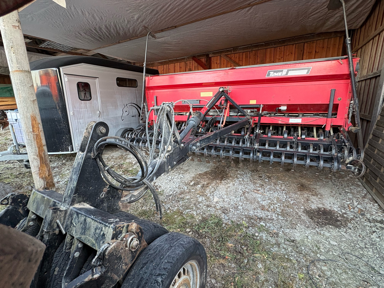 Tume HKL 4000 - Maskin för sådd: bild 1 Tume HKL 4000 - Maskin för sådd: bild 1