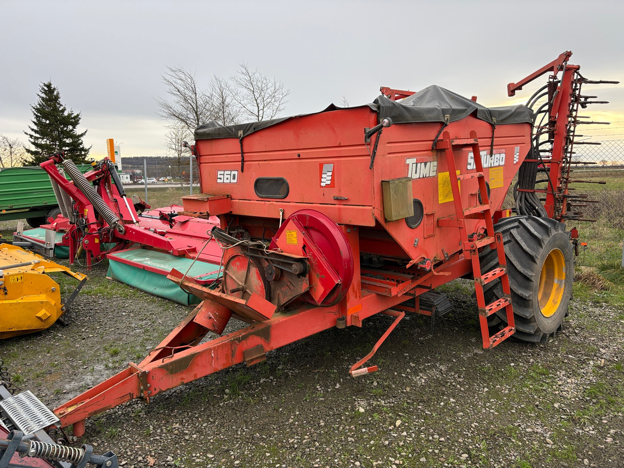 Tume Så-Turbo 560 - Maskin för sådd: bild 1 Tume Så-Turbo 560 - Maskin för sådd: bild 1
