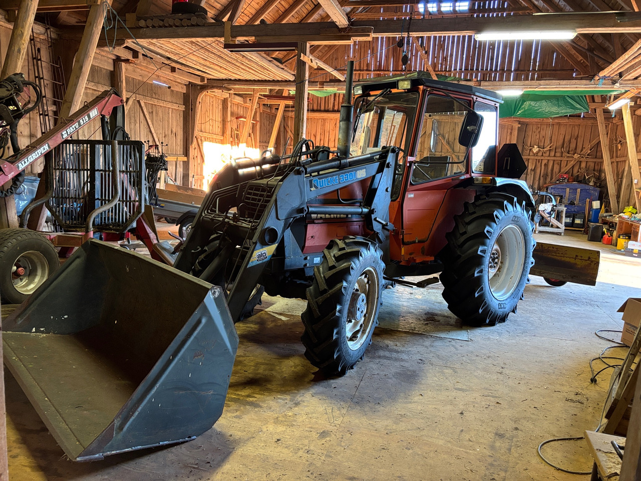 Valmet 305 - Traktor: bild 1 Valmet 305 - Traktor: bild 1