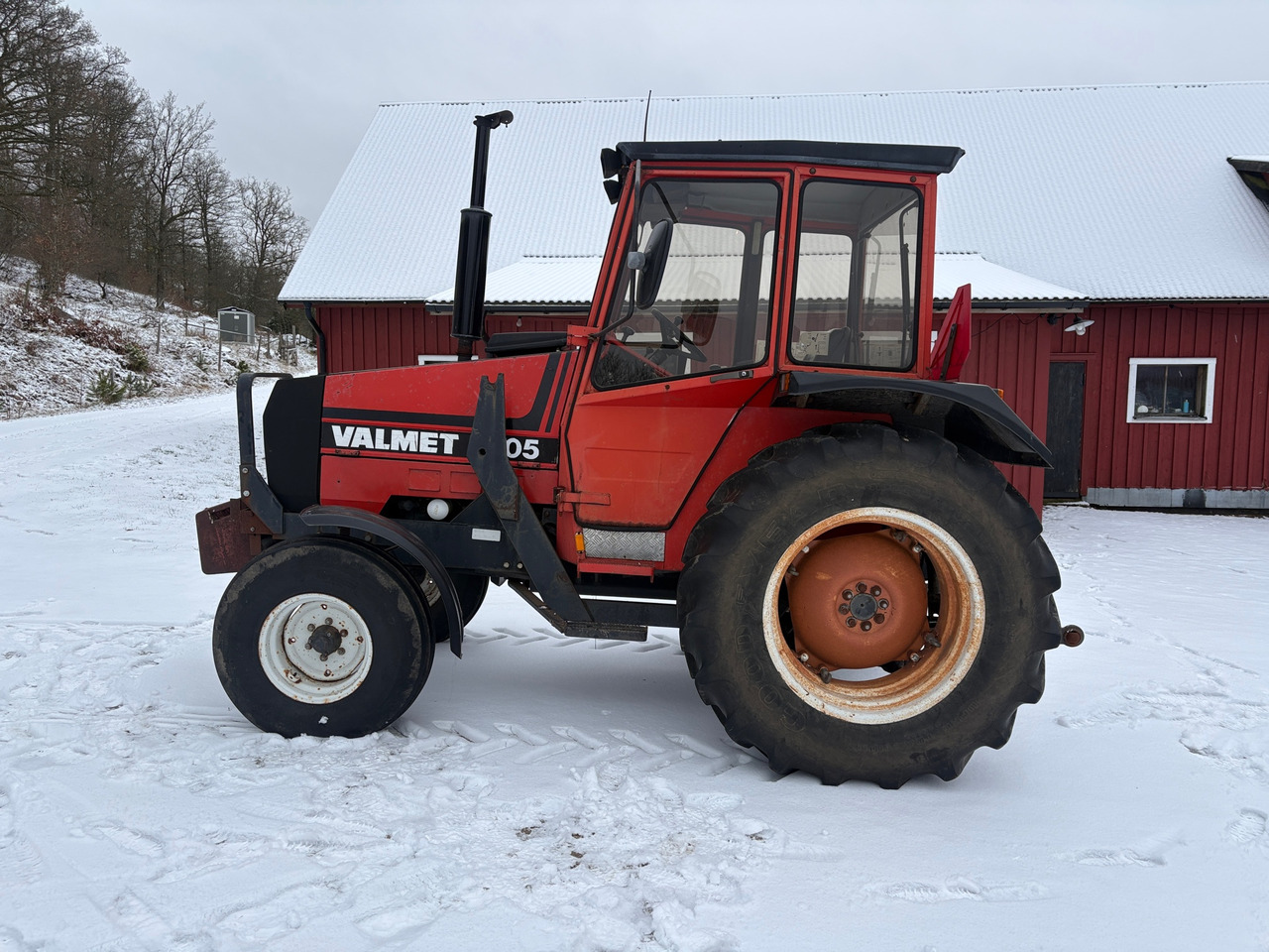 Valmet 405 - Traktor: bild 1 Valmet 405 - Traktor: bild 1