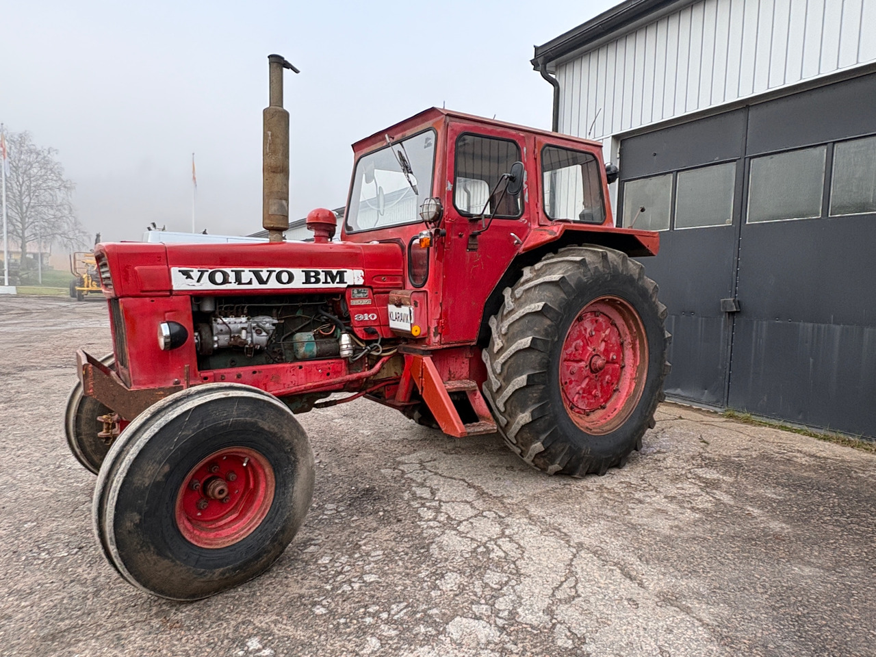 Volvo BM T 810 A - Traktor: bild 1 Volvo BM T 810 A - Traktor: bild 1