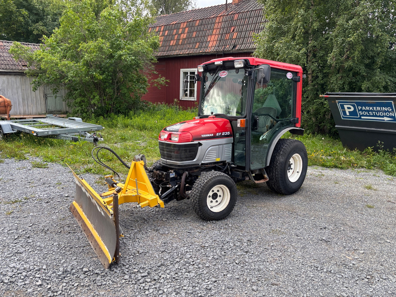 Yanmar EF235 - Traktor: bild 1 Yanmar EF235 - Traktor: bild 1