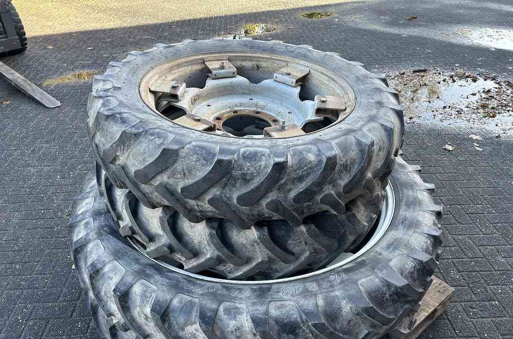 Alliance 11.2x48 en 11.2x32 - Däck och fälgar för Lantbruksmaskiner: bild 2 Alliance 11.2x48 en 11.2x32 - Däck och fälgar för Lantbruksmaskiner: bild 2