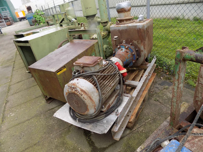 BBA - Vattenpump: bild 2 BBA - Vattenpump: bild 2