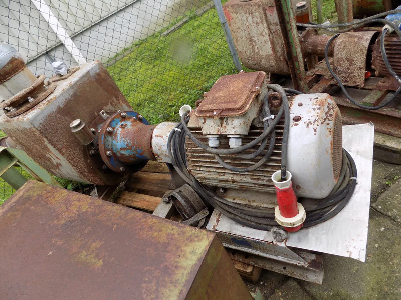 BBA - Vattenpump: bild 1 BBA - Vattenpump: bild 1