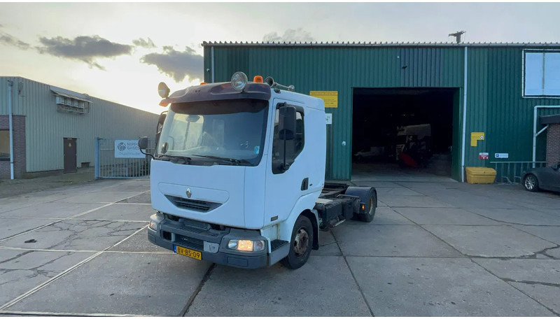 Renault Midlum Renault Midlum - Dragbil: bild 4 Renault Midlum Renault Midlum - Dragbil: bild 4